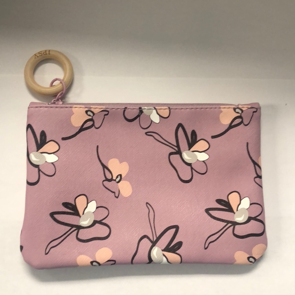Ipsy makeup bag